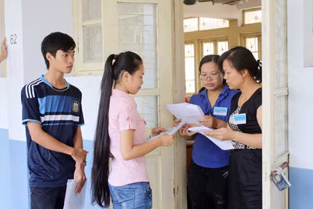 Thời tiết oi bức trong kỳ thi Cao đẳng, Đại học đợt 1.