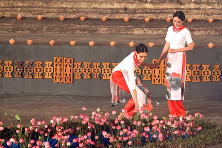 Lễ hội áo dài tại Festival Huế 2012 ảnh 3