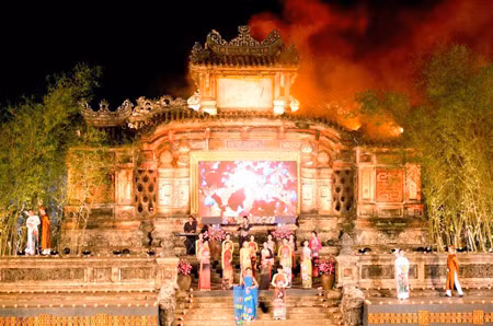 Lễ hội áo dài tại Festival Huế 2012 ảnh 1