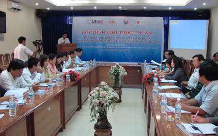 Hội thảo giới thiệu dự án “ Tăng cường năng lực phòng chống và thích ứng với thiên tai cho các cộng đồng dễ bị tổn thương vùng Duyên Hải Miền Trung – VN vào sáng 29/11.