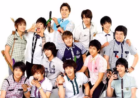 Nhóm nhạc Super Junior đang là nhóm nhạc nam đông nhất thế giới với 13 thành viên.