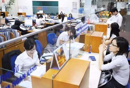 Ngân hàng khuyến mại “khủng” cuối năm: Cơ hội vàng cho các doanh nghiệp năng động ảnh 1
