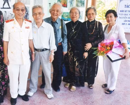 Tìm người như thể tìm chim ảnh 1
