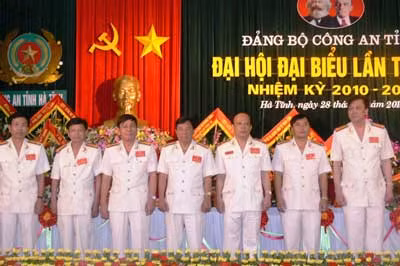 BCH Đảng ủy Công an tỉnh nhiệm kỳ 2010 - 2015.