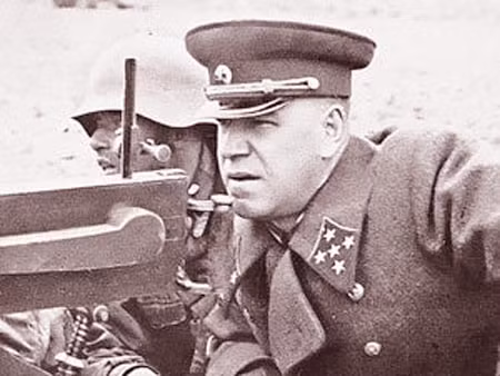 Nguyên soái Xôviết Georgy Zhukov: Võ công và chính công ảnh 2