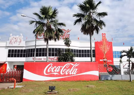 Coca Cola đã để lại hình ảnh không thiện cảm trong nhiều người tiêu dùng Việt Nam sau scandal chuyển giá.