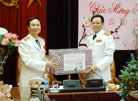 Thứ trưởng Phạm Quý Ngọ thăm, chúc Tết Tổng cục CS phòng, chống tội phạm ảnh 1