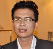 Ca sỹ Viết Thanh - em trai Tuấn Vũ.