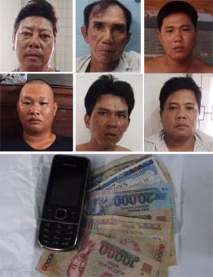 Băng cướp thực hiện hàng trăm vụ cướp trên xe khách và tang vật.