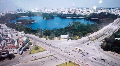 Hàng chục năm qua, người dân cả nước luôn mong ước xây dựng một Hà Nội văn minh, hiện đại.