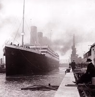 Tàu Titanic trước ngày vượt đại dương.