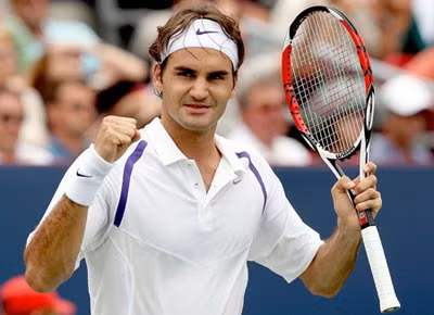 "Tàu tốc hành" Roger Federer.