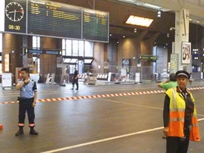 Cảnh sát phong toả nhà ga trung tâm ở thủ đô Oslo.