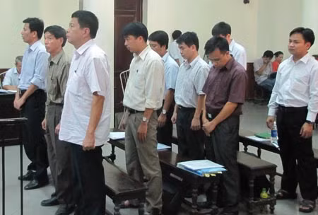 Các bị cáo trong phiên xử ngày 29/6.