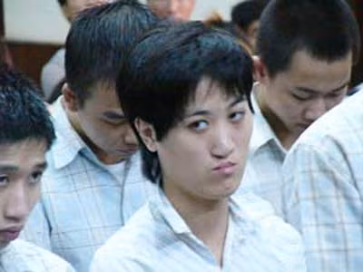 Thu "hếch tại phiên tòa.