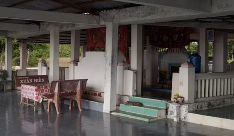 Gian sảnh ngôi nhà mộ Bà.