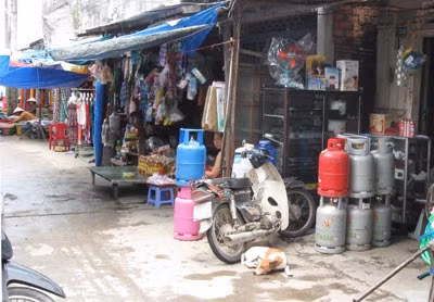 Những căn nhà của tiểu thương ở chợ Huỳnh Hữu Nghĩa sẽ được thu hồi để phân lô bán nền.