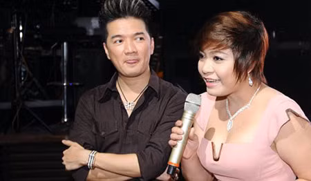 Đàm Vĩnh Hưng và học trò Xuân Nghi.