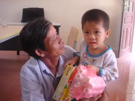 Mẹ mìn nhẫn tâm bắt cóc con của người mẹ vừa sinh mổ ảnh 1