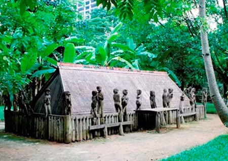 Nhà mồ Gia Rai.