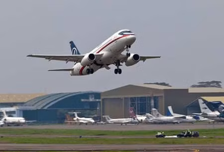 Chiếc máy bay Sukhoi Superjet100 trước khi gặp nạn.