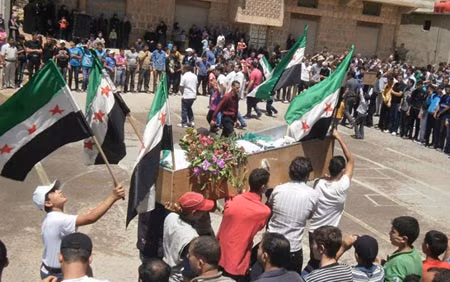 Syria vừa tổ chức chôn cất cho các nạn nhân vụ thảm sát ở Houla thì lại xảy ra vụ thảm sát mới.
