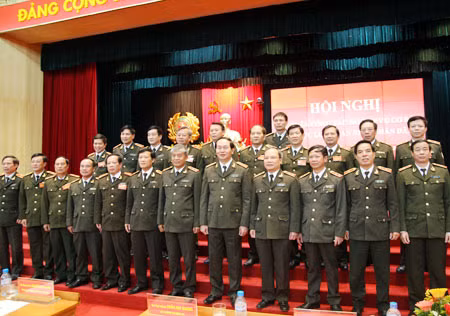 Đại tướng Trần Đại Quang, Ủy viên Bộ Chính trị, Bí thư Đảng ủy Công an Trung ương, Bộ trưởng Bộ Công an và các đại biểu dự hội nghị.