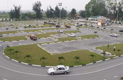 Bộ GTVT sẽ chấn chỉnh hoạt động tại nhiều cơ sở đào tạo lái xe.