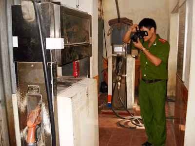 Bắt khẩn cấp chủ cây xăng "móc túi" khách hàng ảnh 2
