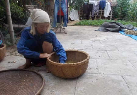 15 năm sau ngày chồng con đào được tượng vàng cổ, bà Trần Thị Liên (vợ lão Kình) vẫn không hết bàng hoàng trước cảnh "được vàng" rước họa vào thân của gia đình.