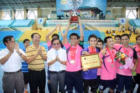 CLB Tâm Nhật Minh là nhà vô địch của giải Futsal toàn quốc năm 2011. Ảnh: Đức Lộc.