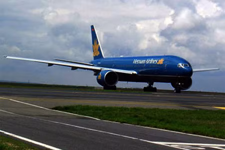 Ảnh hưởng của bão số 7 khiến một số chuyến bay của Vietnam Airlines phải điều chỉnh.