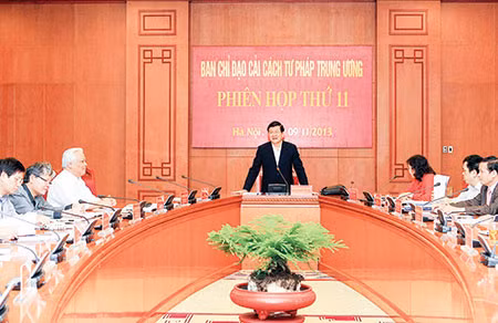 Chủ tịch nước Trương Tấn Sang, Trưởng ban Chỉ đạo cải cách Tư pháp Trung ương phát biểu tại phiên họp. Ảnh: TTXVN.