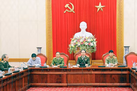 Đại tướng Trần Đại Quang, Ủy viên Bộ Chính trị, Bộ trưởng Bộ Công an phát biểu chỉ đạo tại buổi làm việc. Ảnh: Việt Hưng.