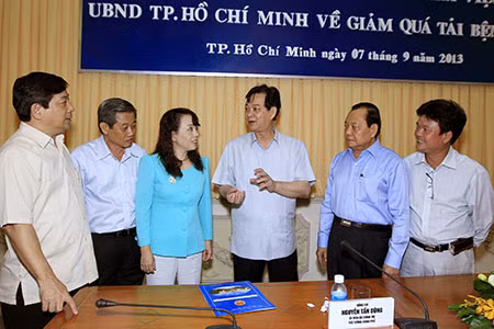 Thủ tướng Nguyễn Tấn Dũng với các đại biểu dự buổi làm việc. Ảnh: TTXVN.