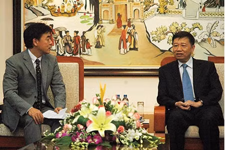 Thứ trưởng Tô Lâm tiếp Trưởng đại diện Văn phòng JICA tại Việt Nam.