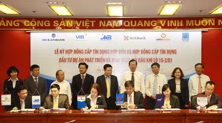Lễ ký kết hợp đồng cấp tín dụng cho dự án phát triển và khai thác dầu khí tại Lô 15.2/01, thềm lục địa Việt Nam.