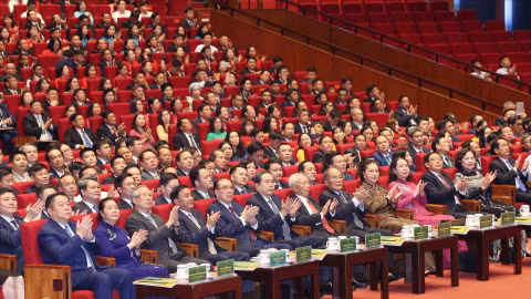 Lấy người nông dân làm trung tâm, chủ thể, mục tiêu và động lực trong mọi hoạt động