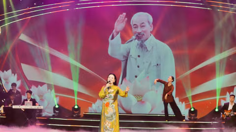 “Sáng mãi tên Người” – chương trình nghệ thuật giàu cảm xúc về Chủ tịch Hồ Chí Minh