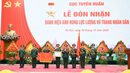 Cục Tuyên huấn đón nhận danh hiệu Anh hùng Lực lượng vũ trang nhân dân
