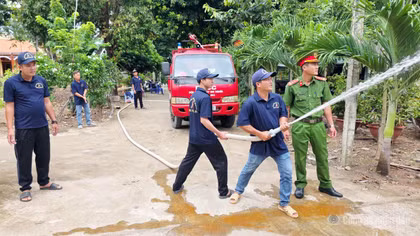 Phát huy hiệu quả Đội chữa cháy tình nguyện ở xã biên giới An Giang