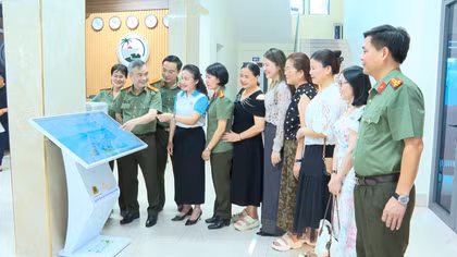 Thanh Hóa đột phá trong chi trả an sinh xã hội không dùng tiền mặt