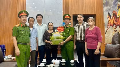 Trường Cao đẳng Cảnh sát nhân dân I tổ chức hoạt động tri ân các anh hùng, liệt sĩ