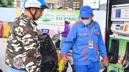 Giá xăng dầu đồng loạt tăng 