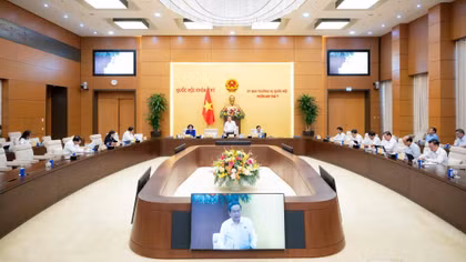 Cơ quan thẩm tra dự án luật phải thể hiện rõ chính kiến, lập luận