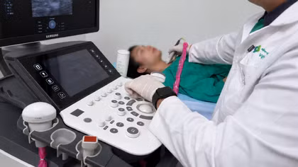 Trẻ hoá ung thư tuyến giáp - không chủ quan với dấu hiệu nhỏ