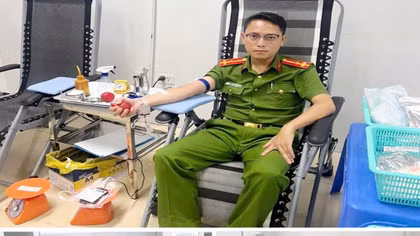 3 cán bộ Công an hiến máu kịp thời giúp phạm nhân qua cơn nguy kịch