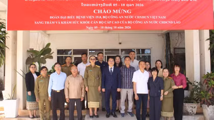 Bệnh viện 19-8 tăng cường hợp tác chuyên môn với Bệnh viện 5/4 Bộ Công an Lào