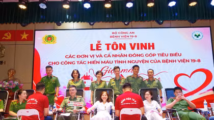 Lan toả mạnh mẽ phong trào hiến máu tình nguyện trong lực lượng CAND 