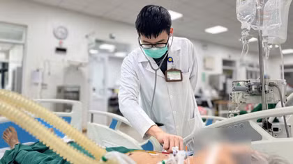 Hai người ở Hà Nội nguy kịch vì cúm A, khuyến cáo tiêm vaccine phòng bệnh 